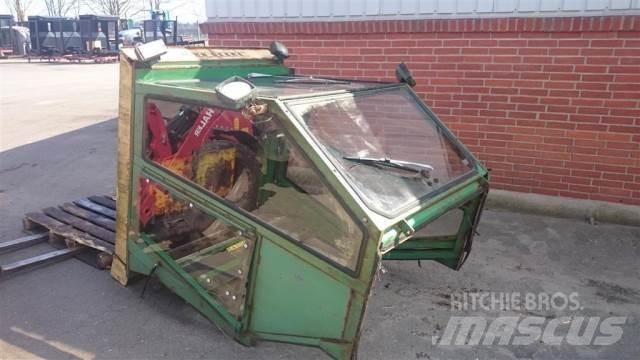 John Deere 975 Cabines et Intérieur