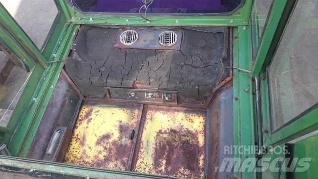 John Deere 975 Cabines et Intérieur