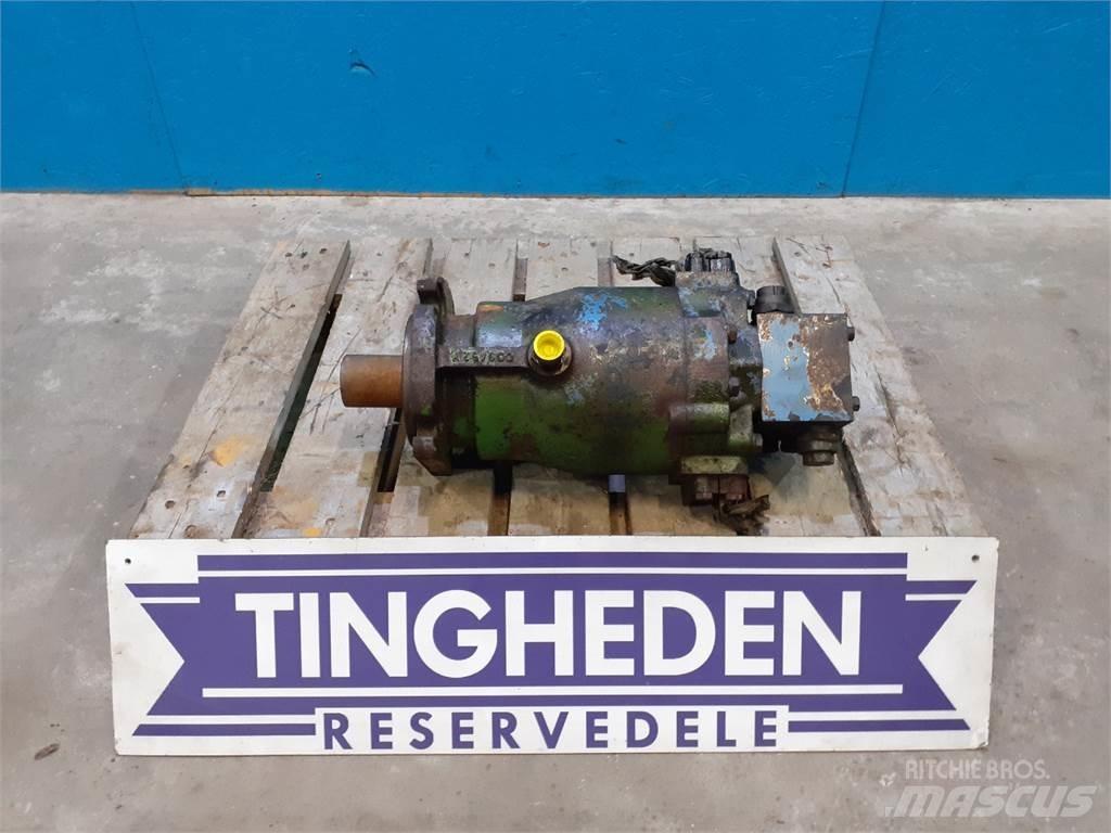 John Deere 975 Hydraulique