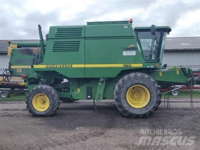John Deere CTS Moissonneuse batteuse