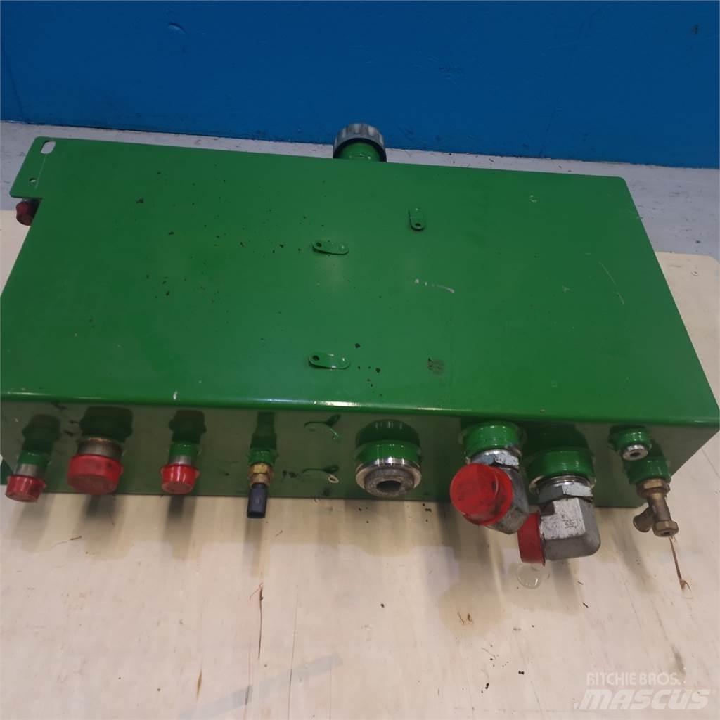 John Deere S670 Hydraulique