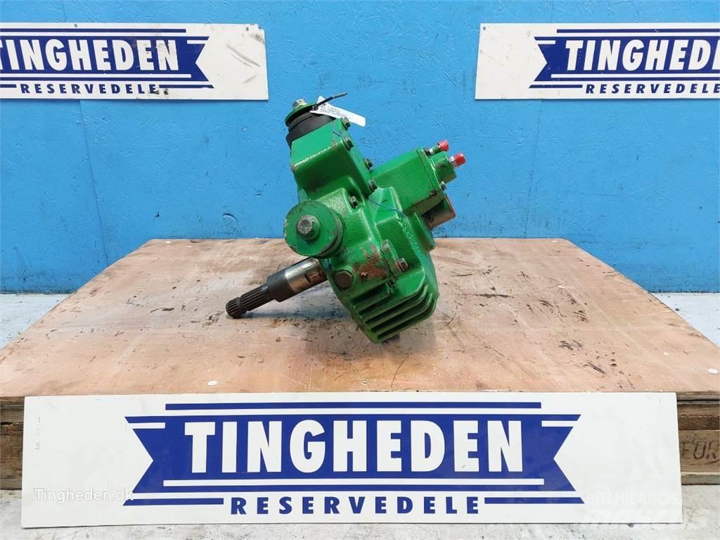 John Deere T660I Transmission