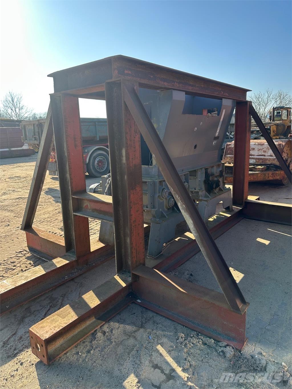  Knuser Construction - Autres