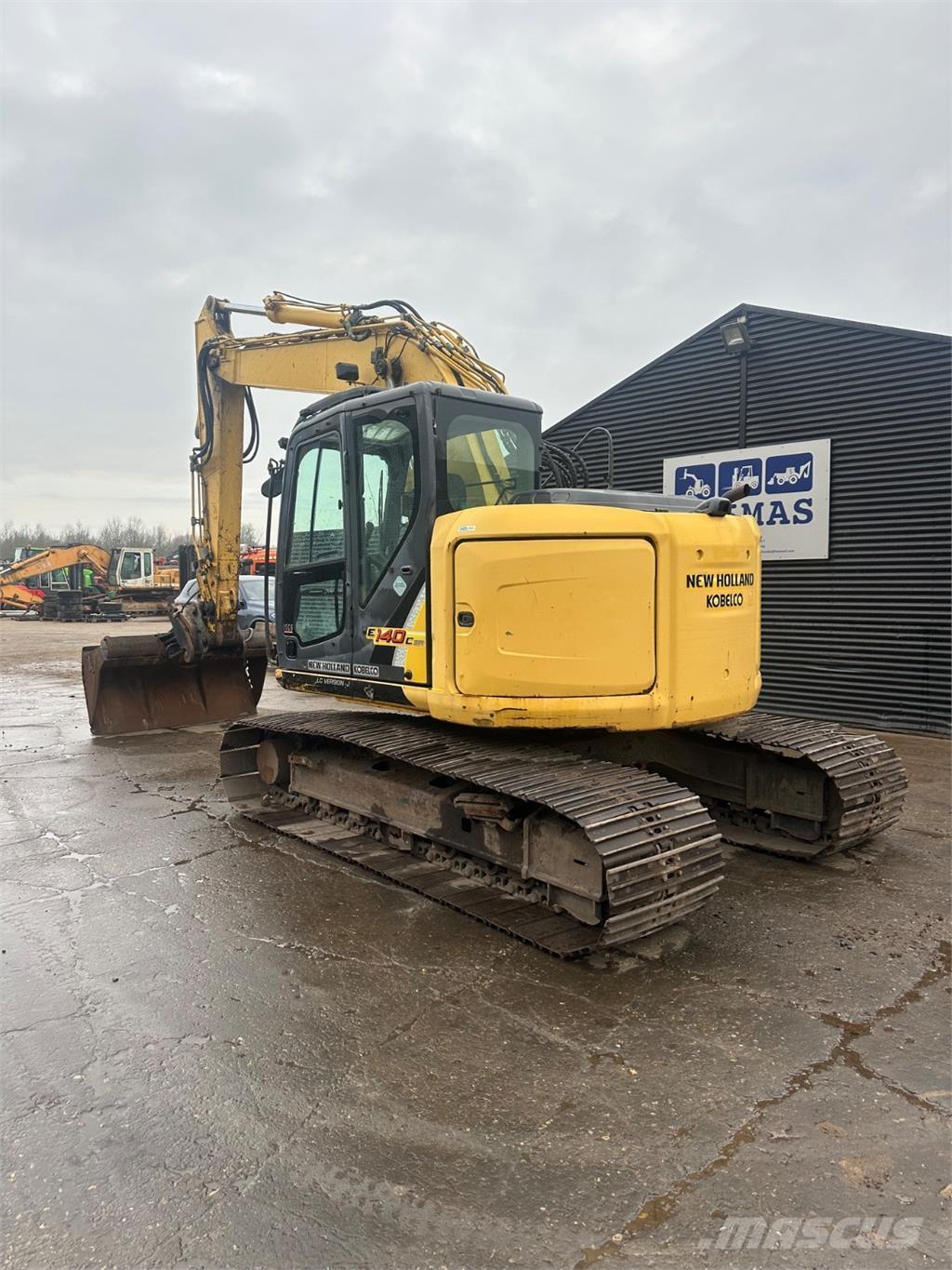 Kobelco E140CSR Pelle sur chenilles