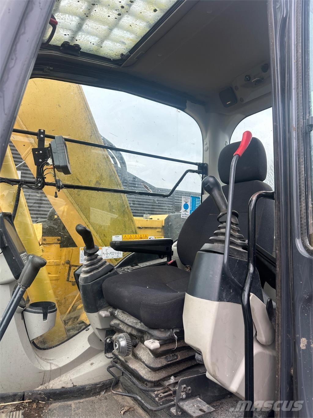 Kobelco E140CSR Pelle sur chenilles