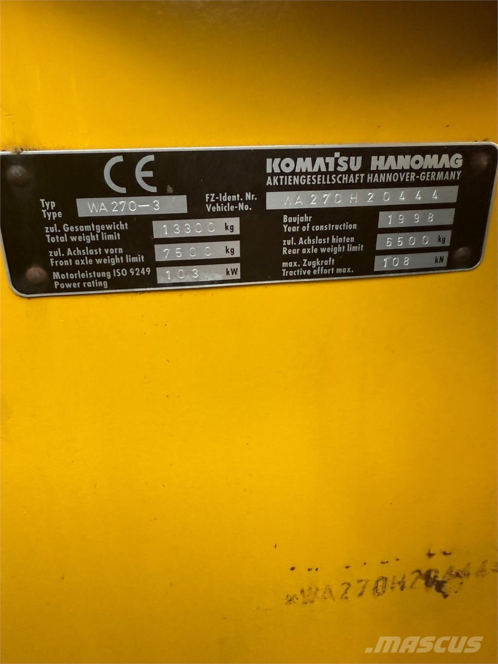 Komatsu WA270-3 Chargeuse sur pneus