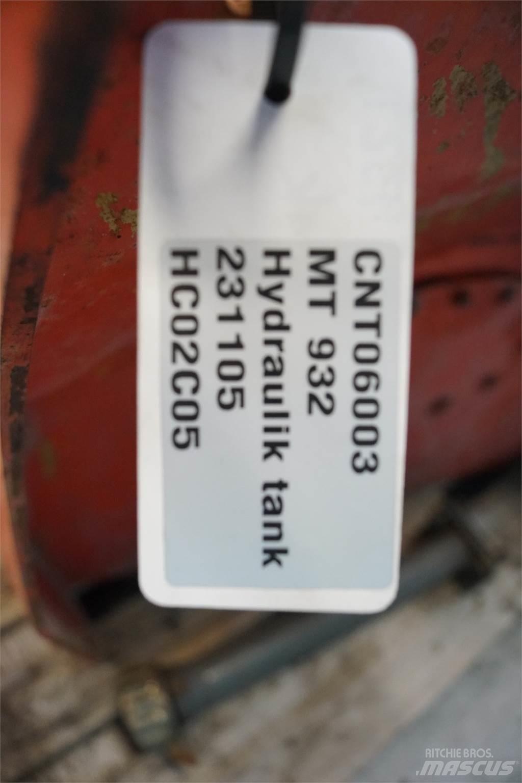 Manitou MT 932T Radiateurs