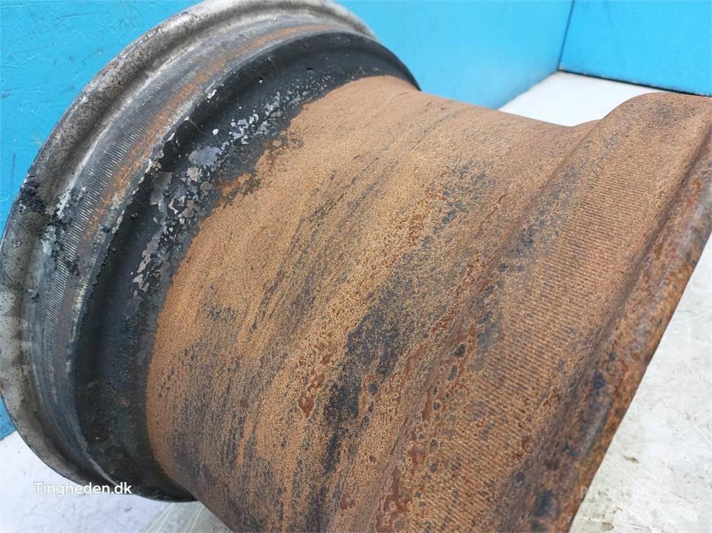 Merlo 24 DW16L24 Pneus, roues et jantes