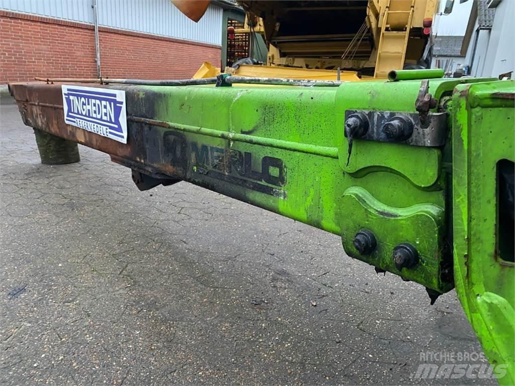 Merlo 25.6 Bras et Godet