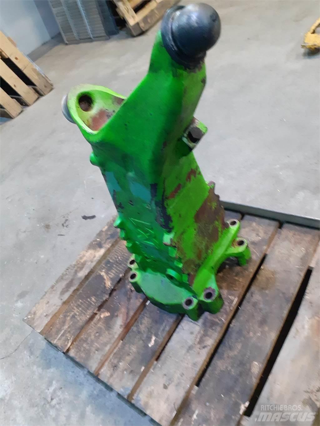 Merlo 28.7 Essieux