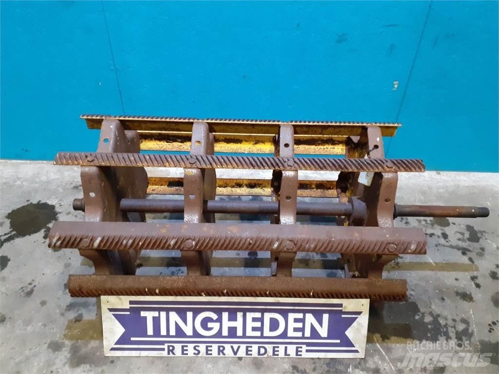 New Holland 1530 Accessoires moissonneuse batteuse
