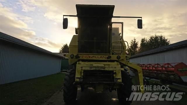 New Holland 1550 Moissonneuse batteuse