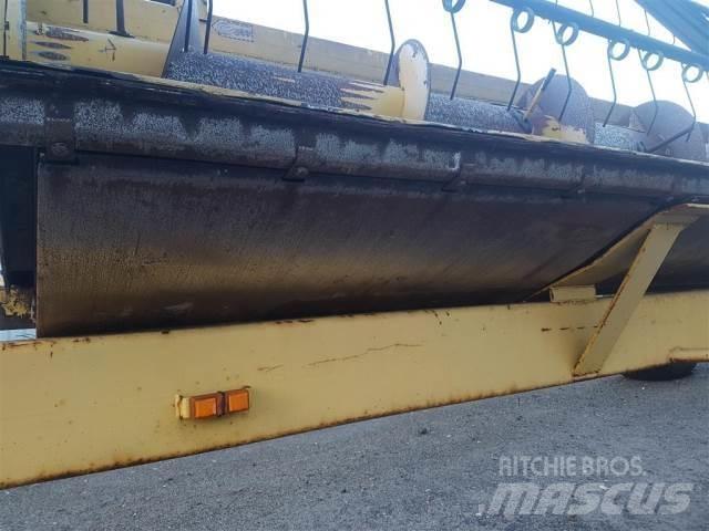 New Holland 24 Accessoires moissonneuse batteuse