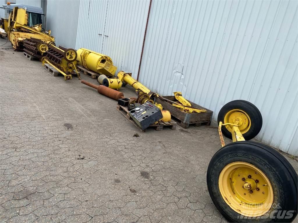 New Holland 8080 Moissonneuse batteuse