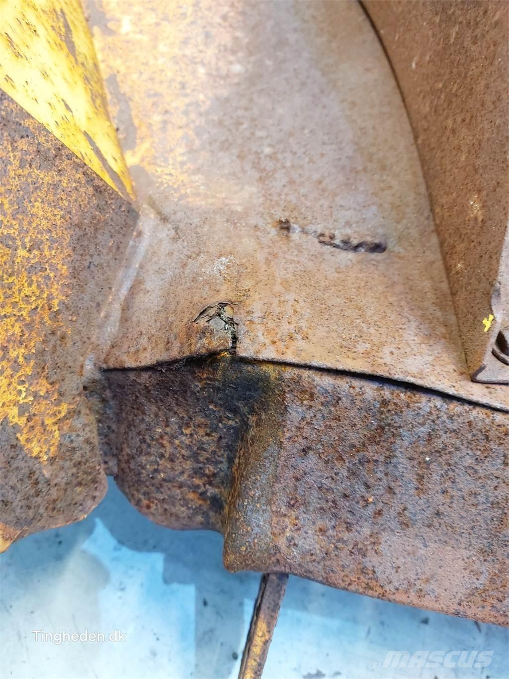 New Holland 8080 Accessoires moissonneuse batteuse