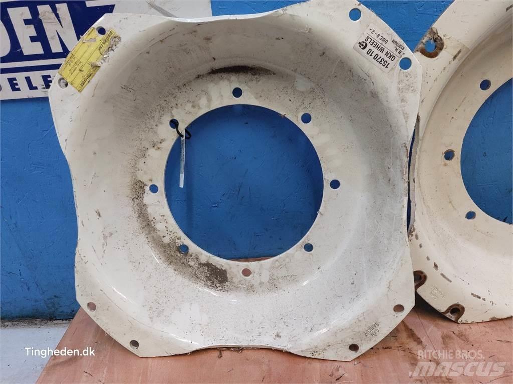 New Holland 8340 Pneus, roues et jantes