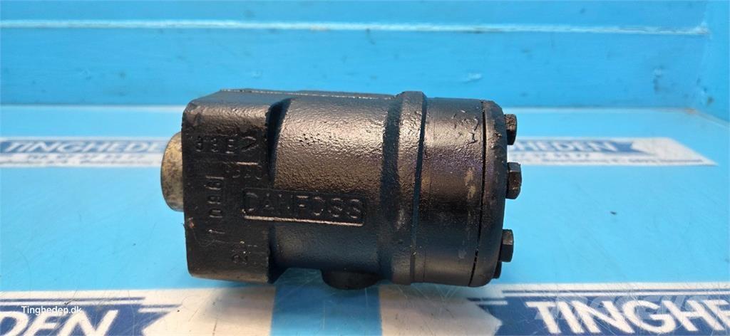 New Holland 8340 Hydraulique