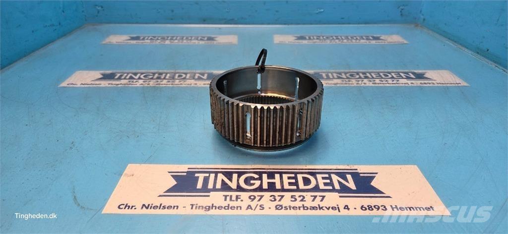 New Holland 8340 Transmission