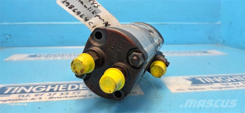 New Holland 844S Hydraulique