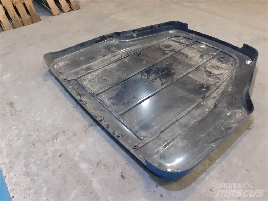 New Holland 8770 Cabines et Intérieur