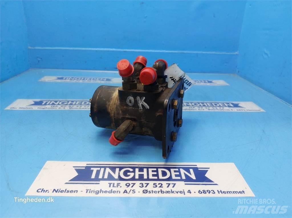 New Holland 8970 Hydraulique