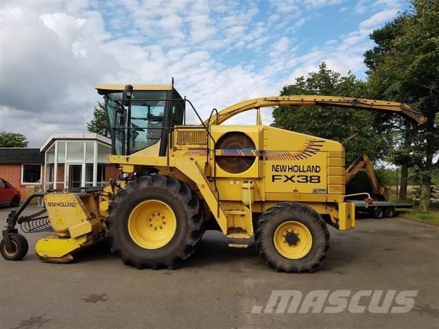 New Holland FX38 Ensileuse automotrice