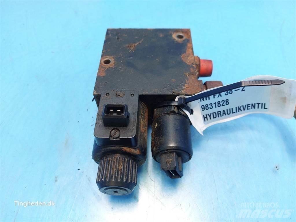 New Holland FX38 Accessoires pour machines à foin et à fourrage
