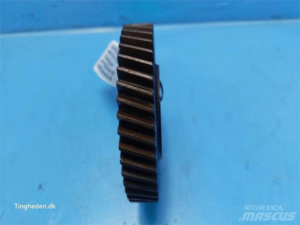 New Holland T6 Transmission