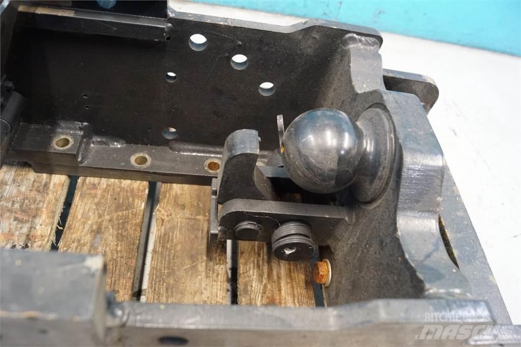 New Holland T8 Autres équipements pour tracteur