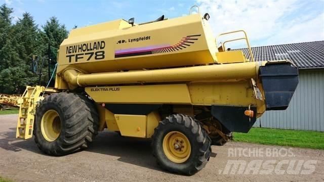 New Holland TF78 Moissonneuse batteuse