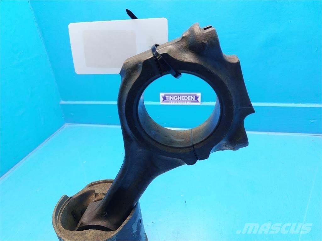 New Holland TF78 Moteur