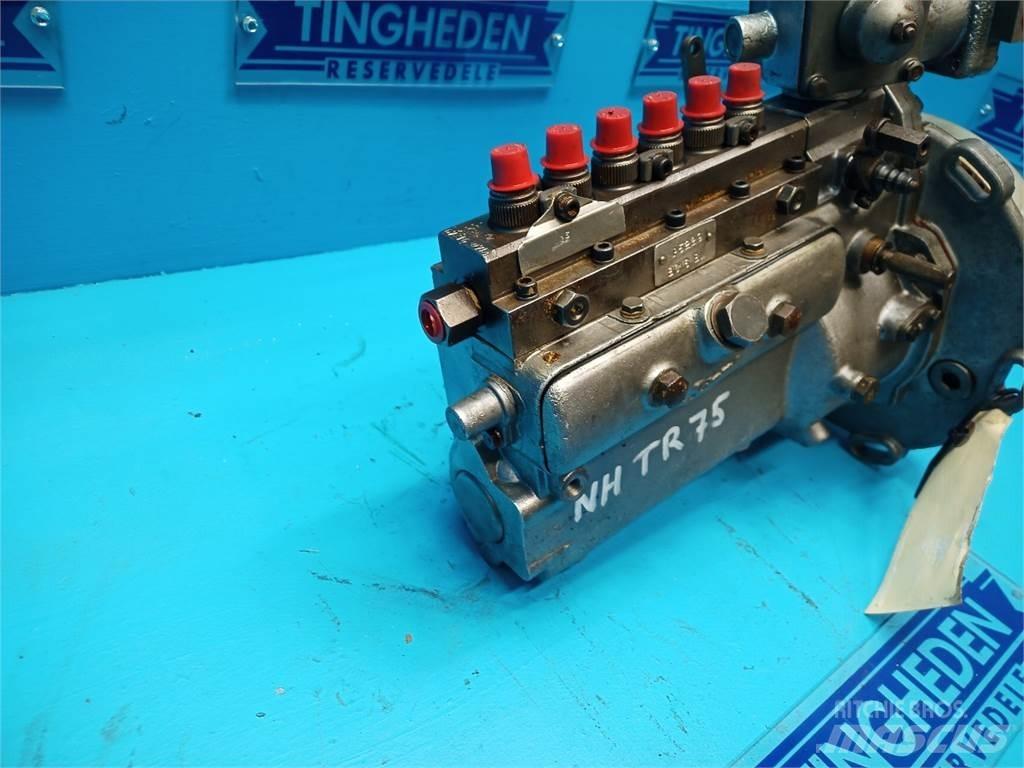 New Holland TR75 Moteur