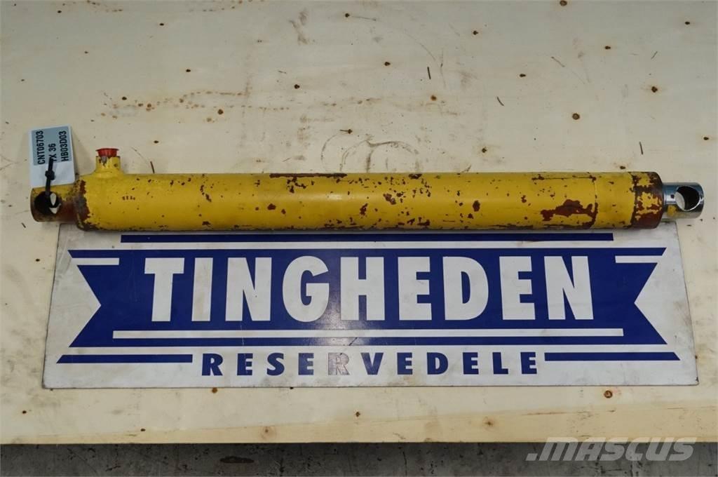 New Holland TX36 Accessoires moissonneuse batteuse