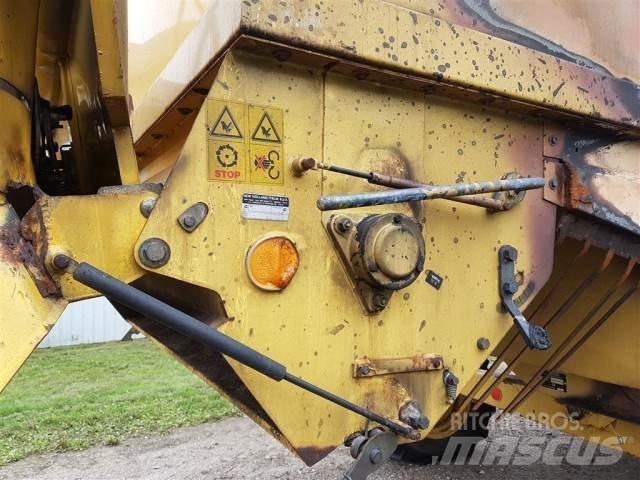 New Holland TX68 Moissonneuse batteuse
