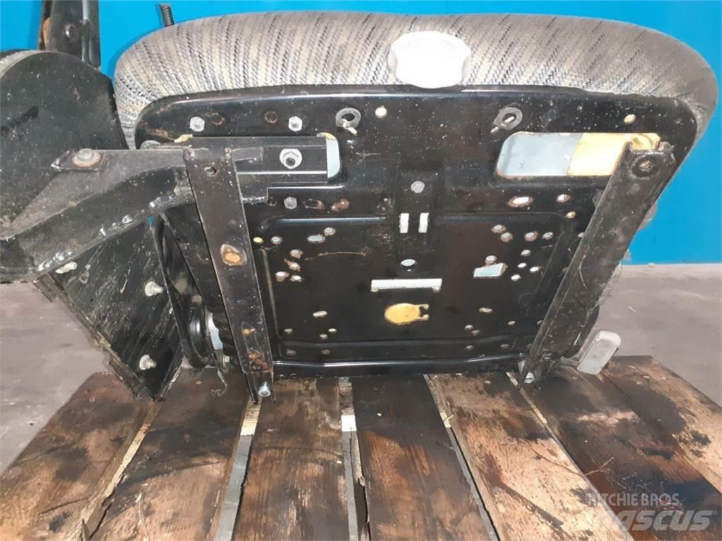 New Holland TX68 Cabines et Intérieur