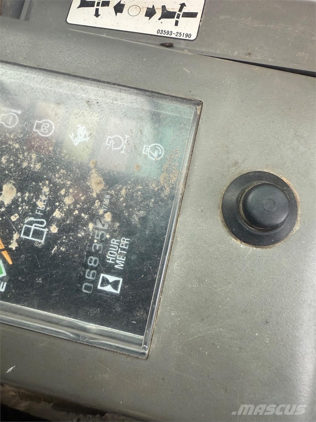 Takeuchi TB145 Pelle sur chenilles