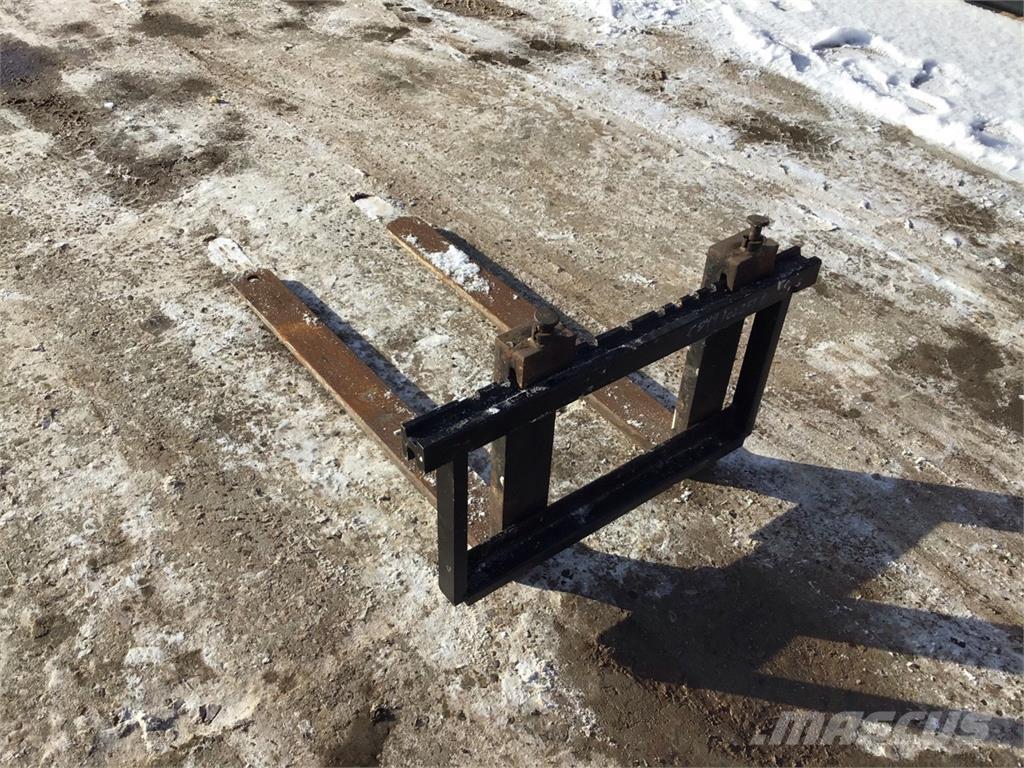 Universal  Fourche