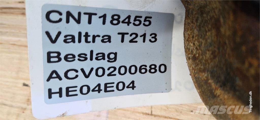 Valtra T213 Autres équipements pour tracteur