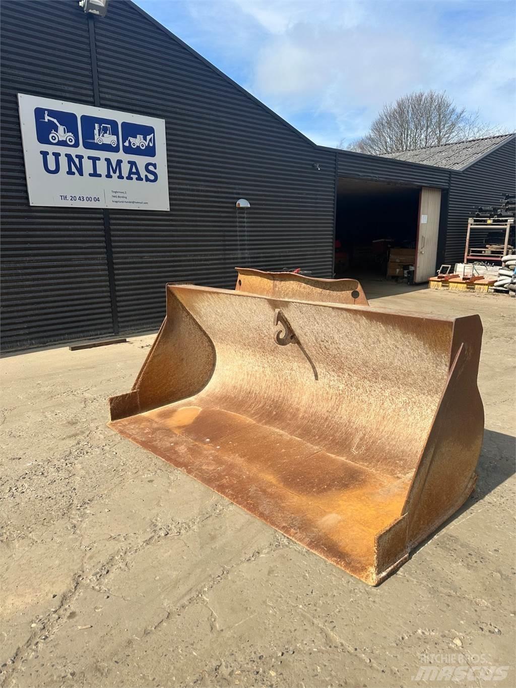 Volvo 2500mm Lame