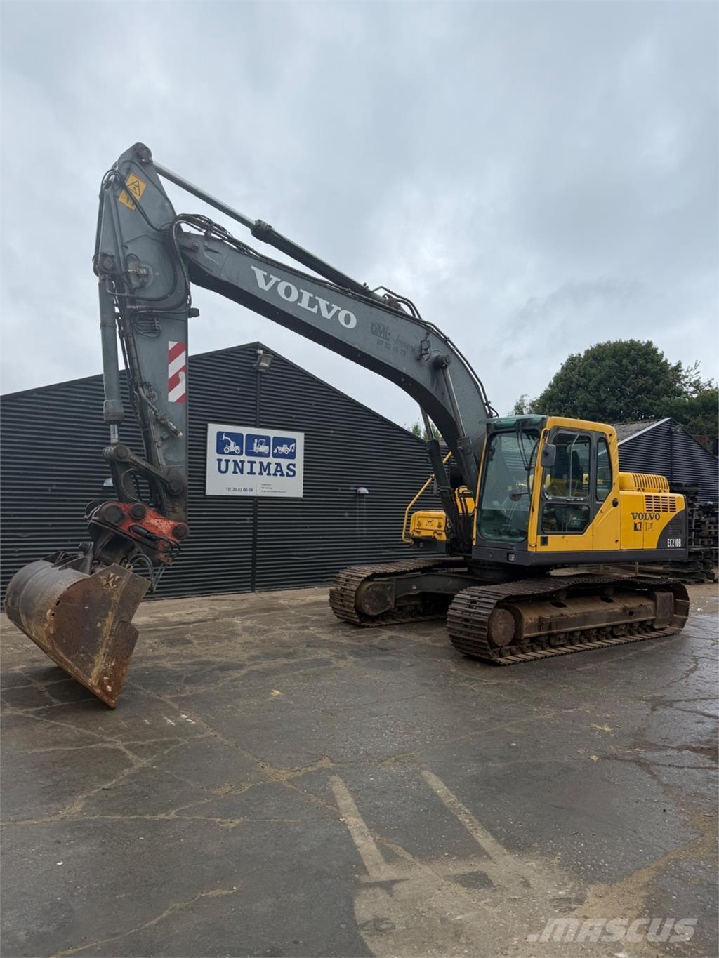 Volvo EC210 Pelle sur chenilles