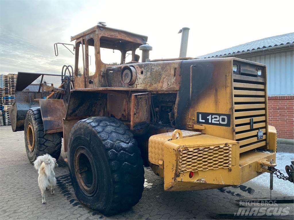 Volvo L120 Chargeuse sur pneus