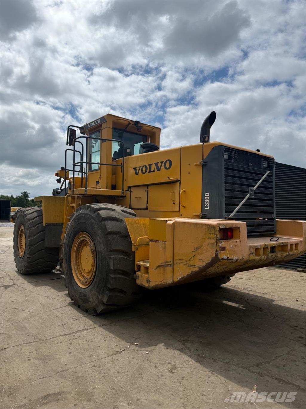 Volvo L330D Chargeuse sur pneus