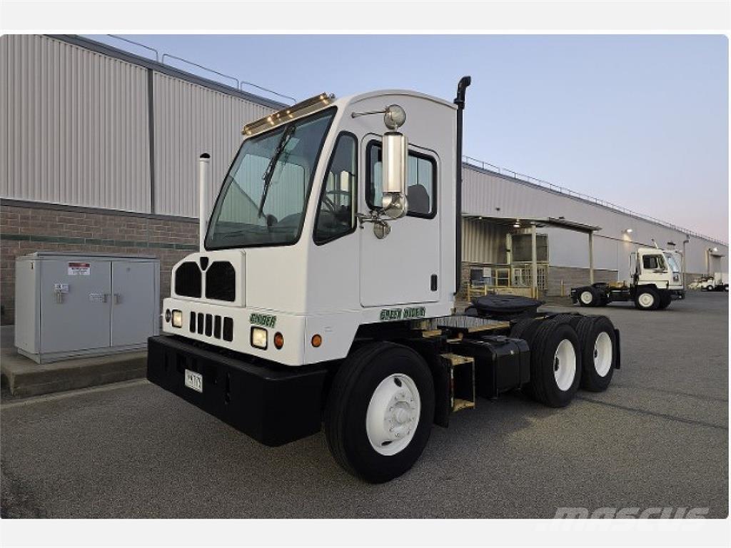 Autocar ACTT64 Tracteur de manœuvre