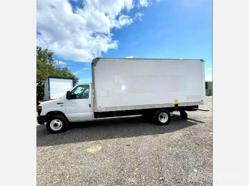 Ford E-350 Camion Fourgon