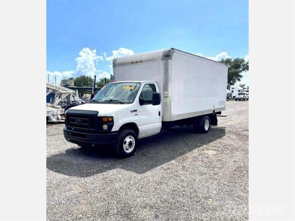 Ford E-350 Camion Fourgon
