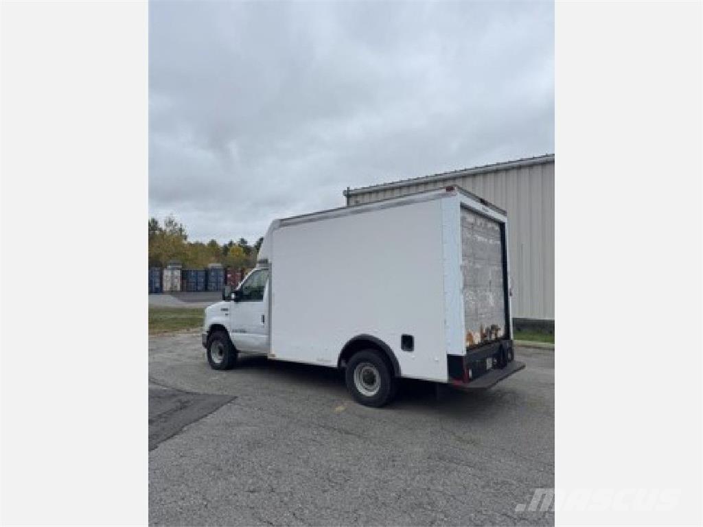 Ford E350 Camion Fourgon