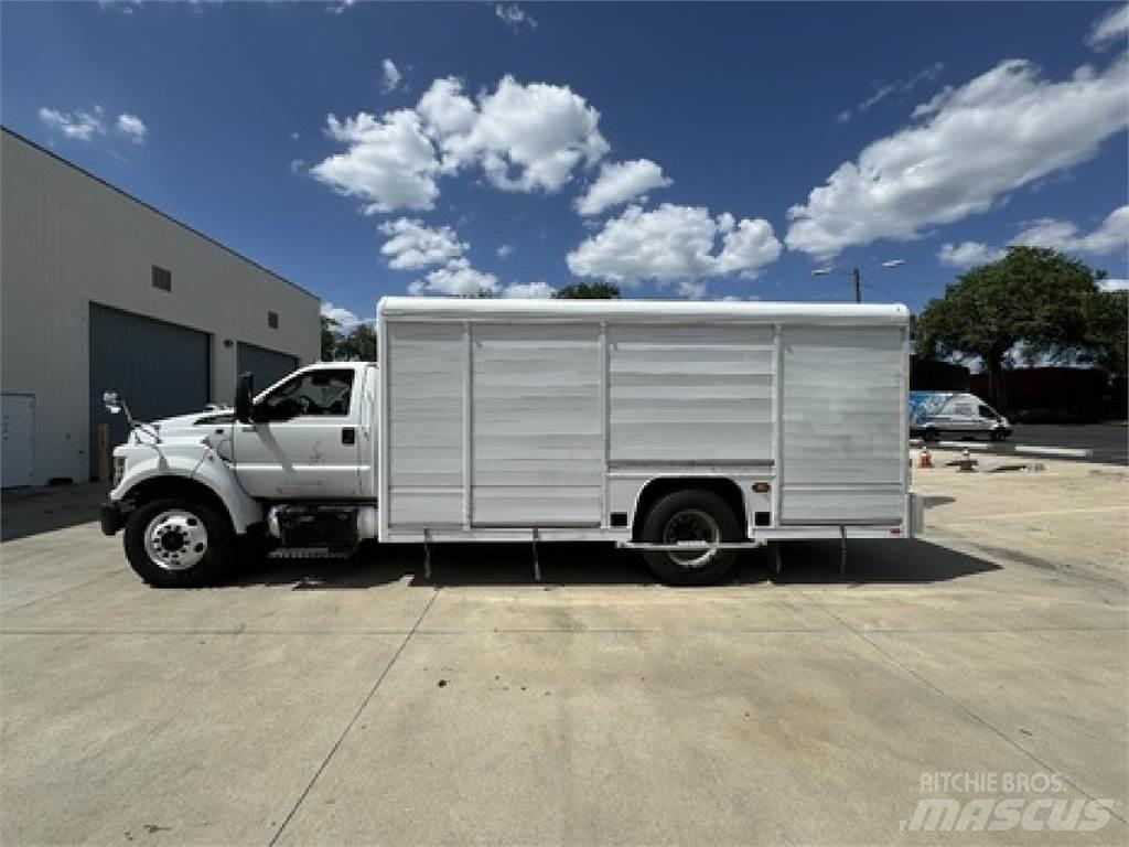 Ford F650 Camion de livraison de boisson