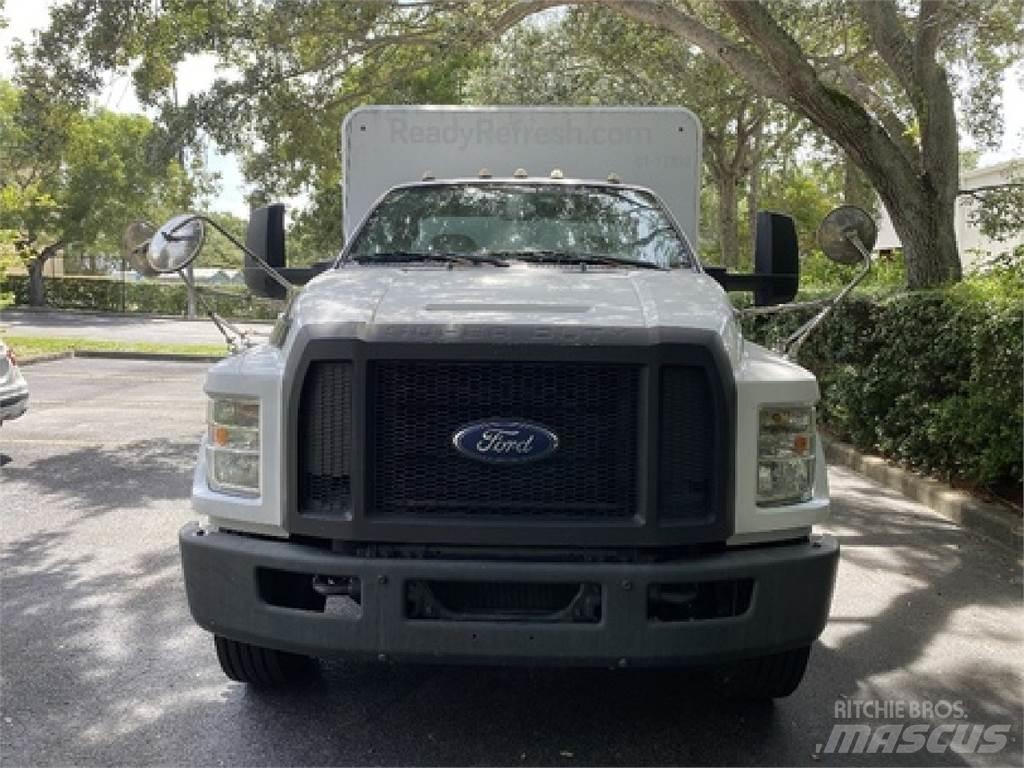 Ford F650 Camion de livraison de boisson