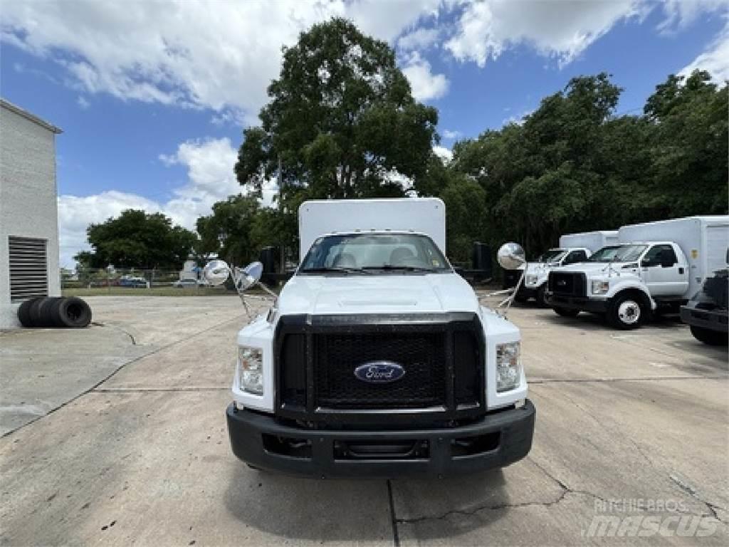 Ford F650 Camion de livraison de boisson