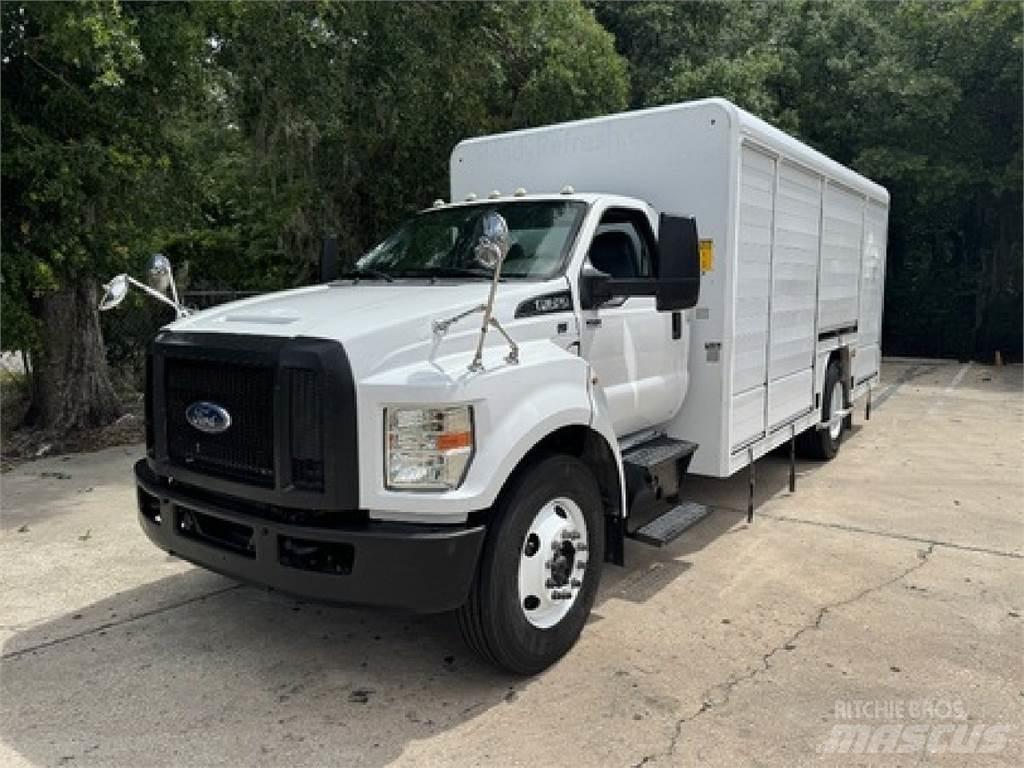 Ford F650 Camion de livraison de boisson